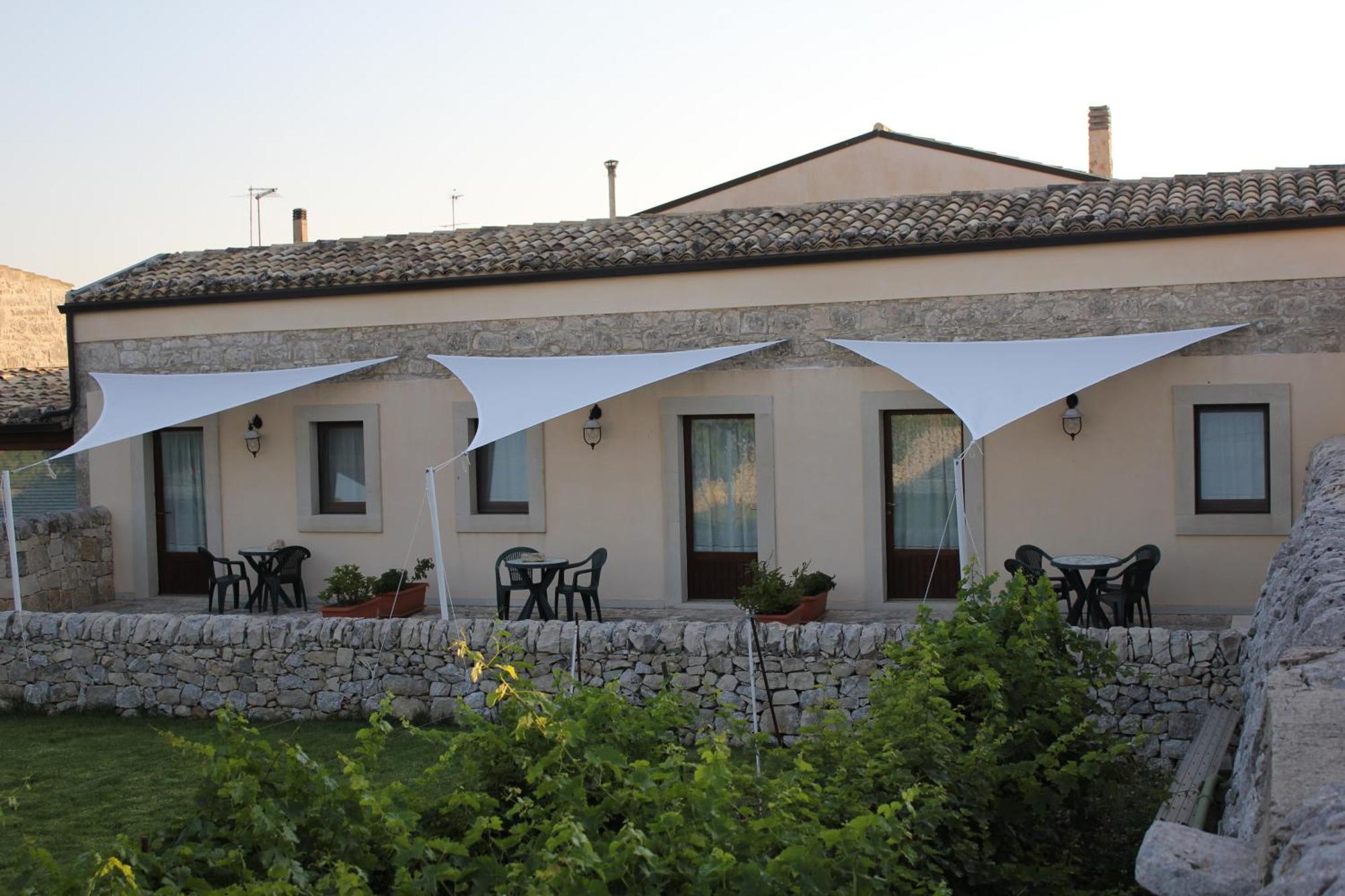 Mastro Vanni - Urban Masseria Рагуза Экстерьер фото